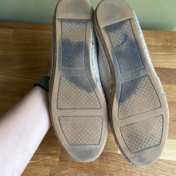 Tory Burch Weston Tan Gold Espadrilles - Picture 7 of 13